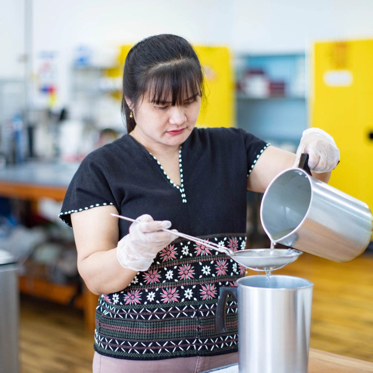 Blue Fir Prosperity Candle