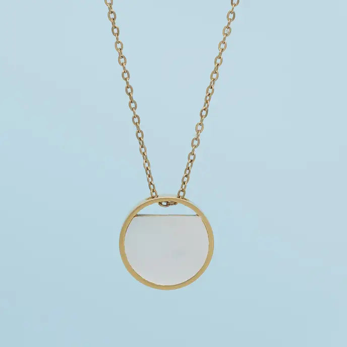 Iris Mother-of-Pearl Necklace