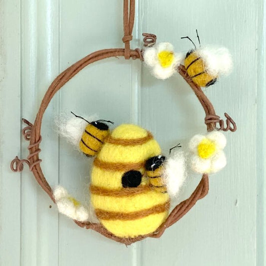 Bumble Bee Mini Wreath