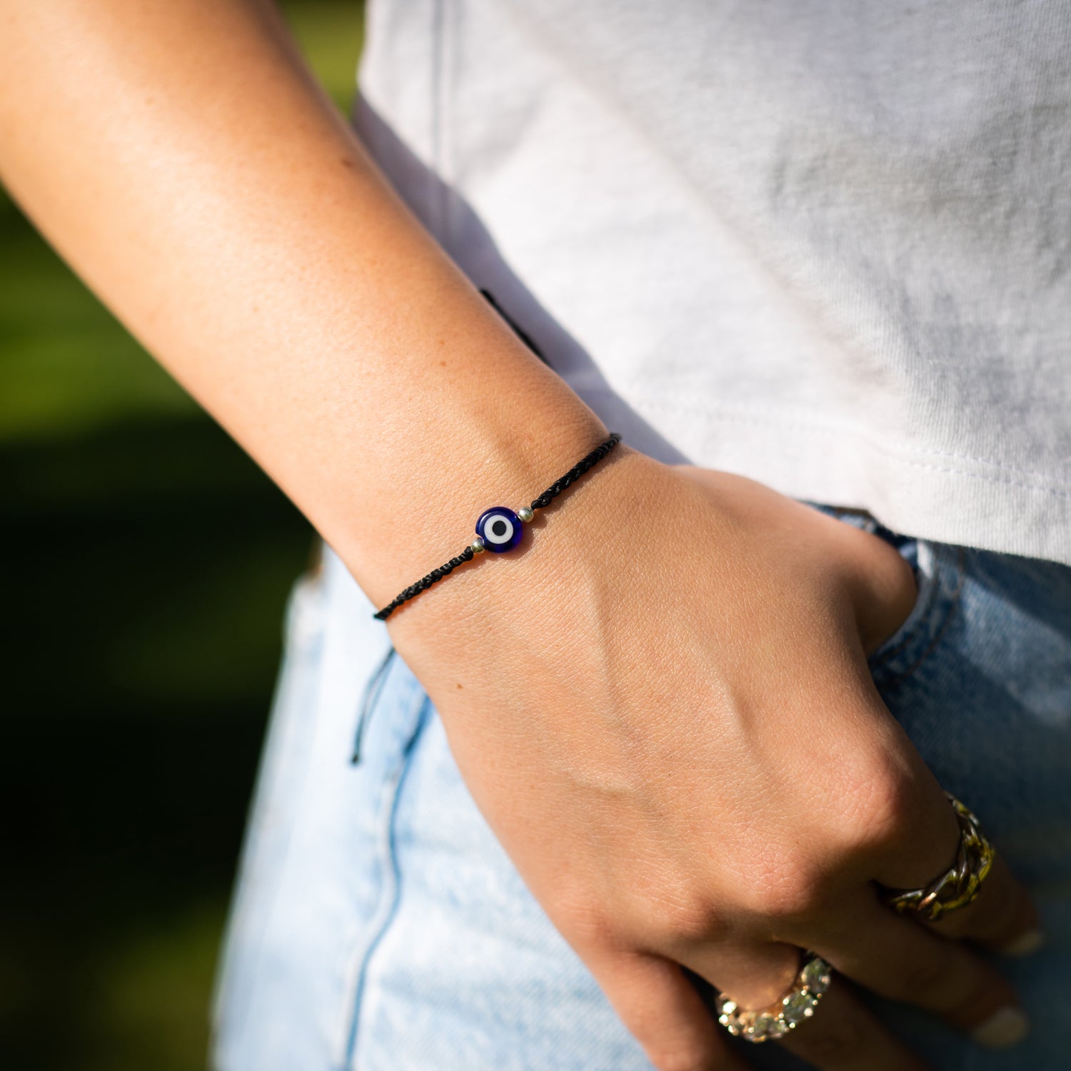 String evil shop eye bracelet