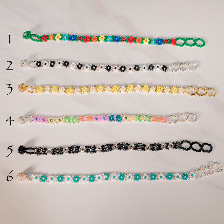 Beaded Flower Bracelet: Choose your Color!