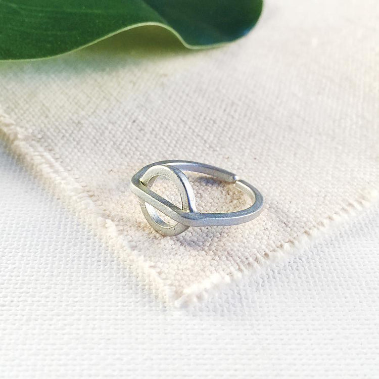 Petite Circle Ring