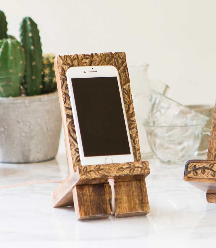 Aranyani Smartphone Dock