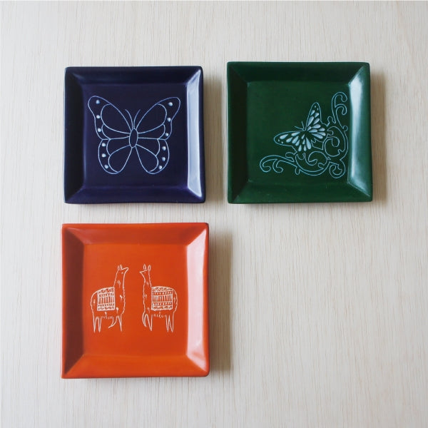 Square Llama Dish