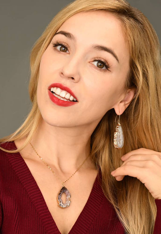 Natural Beauty Agate and Gold Necklace