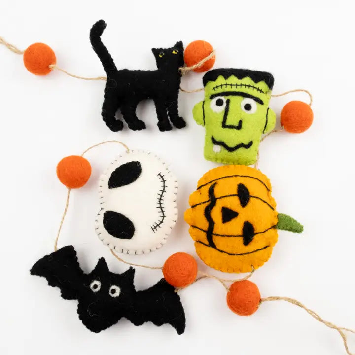 Halloween Friends Felt Garland