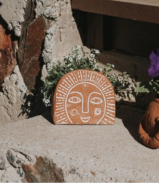 Vasanta Terracotta Sunrise Planter