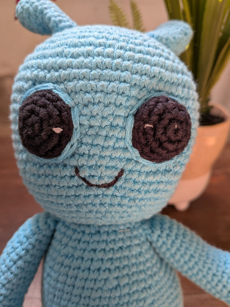Turquoise Alien Knit Rattle