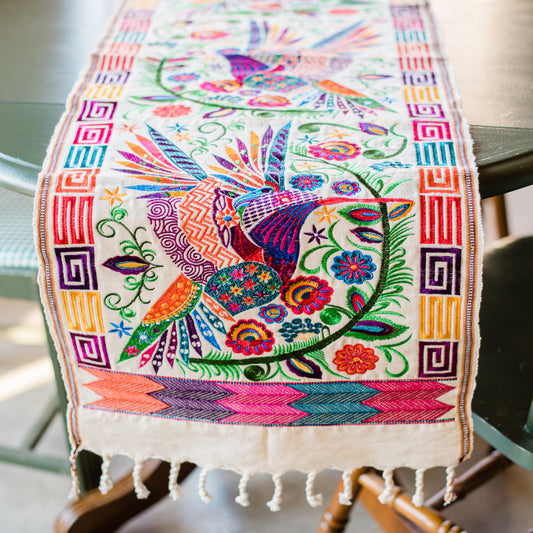 Wild Bird Table Runner