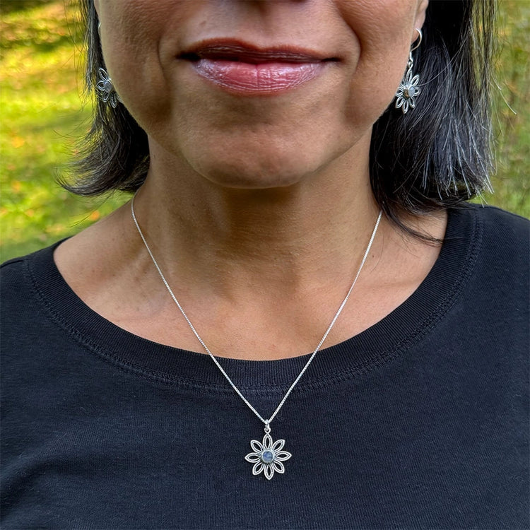Labradorite Flower Silver Necklace