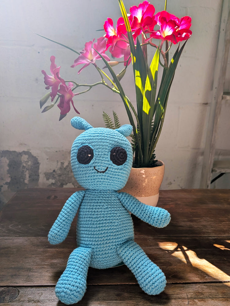 Turquoise Alien Knit Rattle
