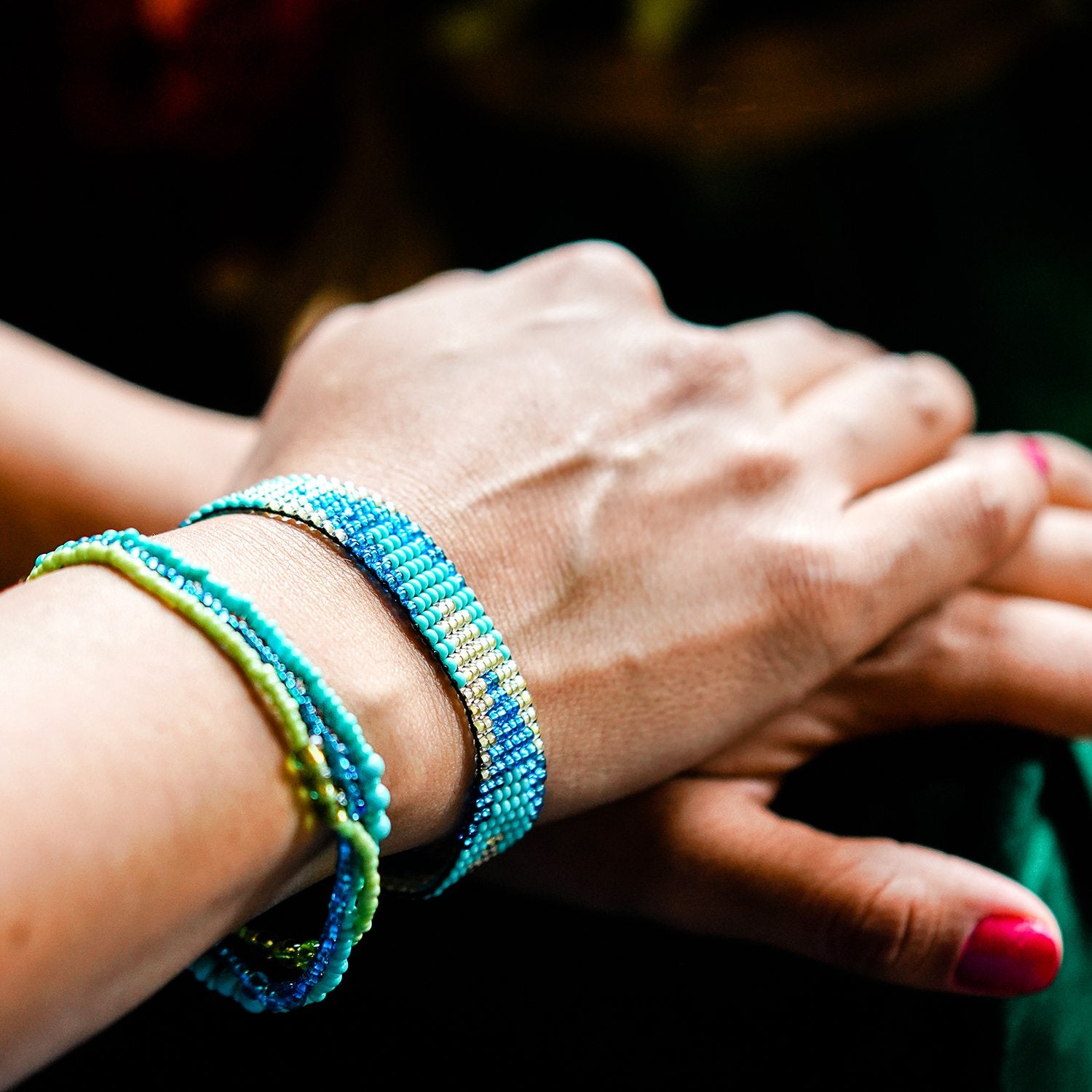 the diy: beaded friendship bracelets