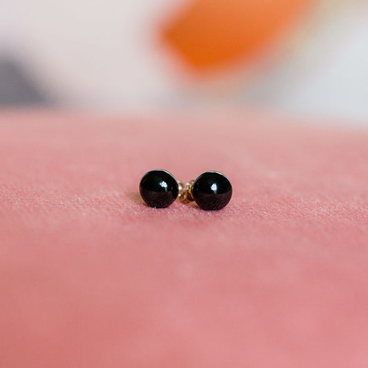 jade sterling silver fair trade handmade guatemalan artisan made earring ethical shopping precious stone post earring stud earring