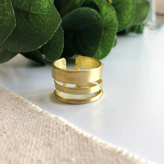 Evolving Layers Ring