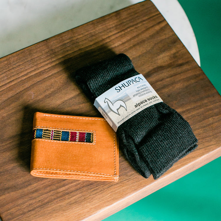 Shupaca Alpaca Socks and Leather Wallet gift set