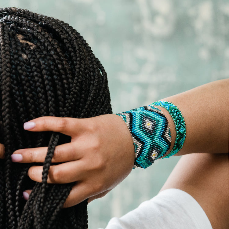 Lucia's World Emporium Fair Trade Handmade Magnetic Woven Small Friendship Bracelet from Guatemala